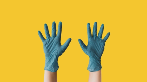 Hands with weared gloves